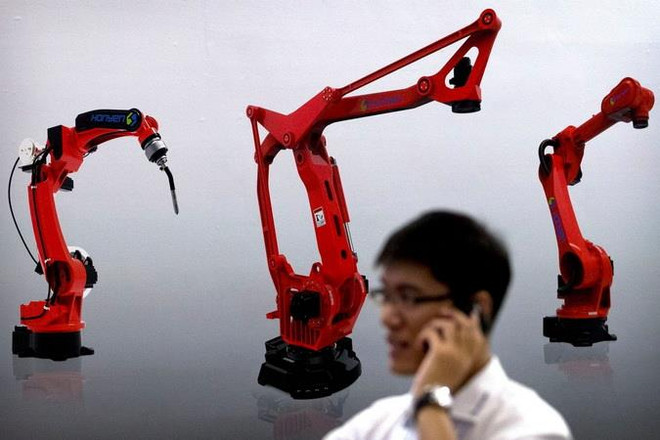 Hoạt động chế tạo tại Trung Quốc giảm tốc trong tháng Tư ảnh 1