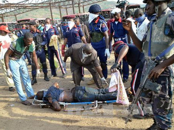 Hơn 100 nữ sinh Nigeria bị phiến quân Boko Haram bắt cóc ảnh 1