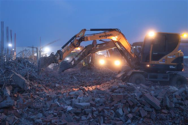 Yêu cầu khẩn trương khắc phục hậu quả vụ sập công trình ở Đồng Nai ảnh 1