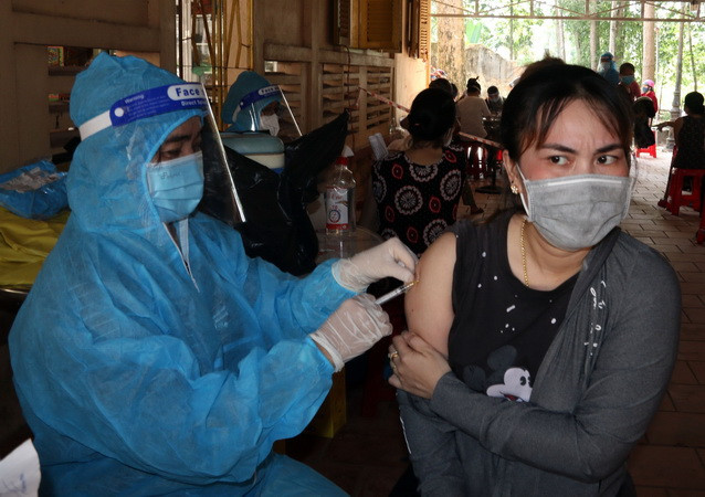 Kiên Giang: Tiêm vaccine phòng COVID-19 an toàn, kịp thời và hiệu quả ảnh 1