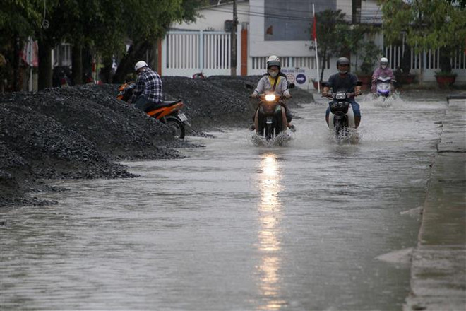 Khu vực Bắc Bộ mưa dông, vùng núi có nguy cơ xảy ra lũ quét ảnh 1