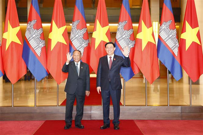 Chủ tịch Quốc hội Campuchia kết thúc chuyến thăm chính thức Việt Nam ảnh 2