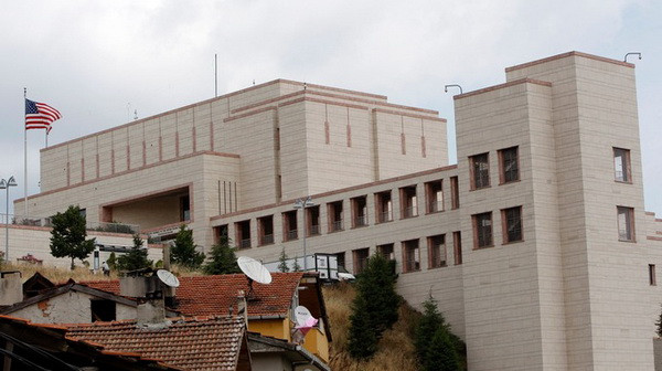 Xảy ra xả súng bên ngoài Lãnh sự quán Mỹ tại Thổ Nhĩ Kỳ ảnh 1