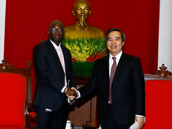 Trưởng Ban Kinh tế Trung ương tiếp Giám đốc Quốc gia WB tại Việt Nam ảnh 1