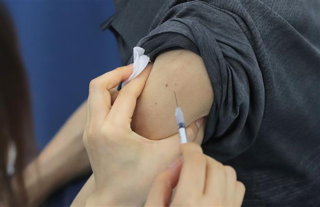 Hàn Quốc đặt mục tiêu tiêm vaccine cho 14 triệu người vào cuối tháng 6 ảnh 1
