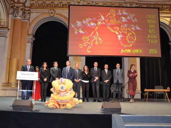 Tưng bừng đón Tết Việt tại tòa Thị chính thành phố Paris ảnh 1