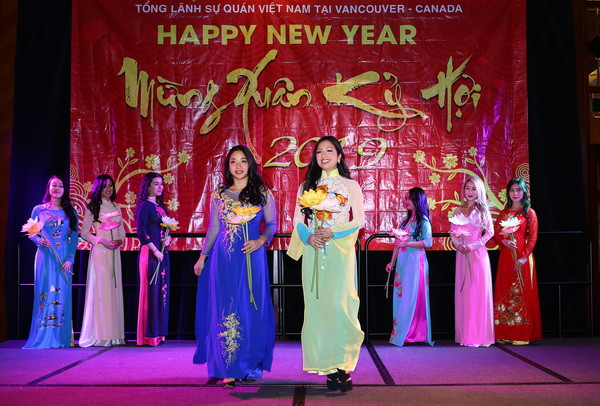 Cộng đồng người Việt ở Tây Canada hân hoan đón Tết cổ truyền ảnh 3