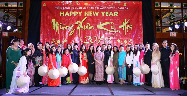 Cộng đồng người Việt ở Tây Canada hân hoan đón Tết cổ truyền ảnh 1