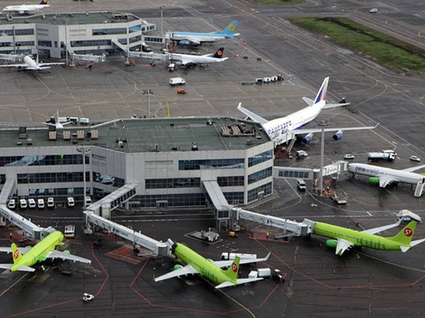 Kiev cấm các hãng hàng không Nga sử dụng không phận Ukraine ảnh 1