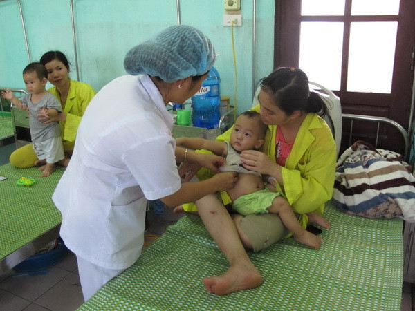 Nắng nóng mở rộng khắp các tỉnh miền Bắc, thủ đô Hà Nội 37 độ C ảnh 1