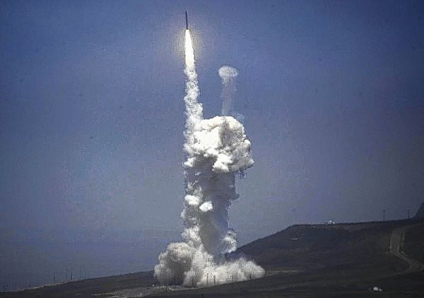 Tên lửa GMD Mỹ lần đầu tiên đánh chặn thành công từ năm 2008 ảnh 1