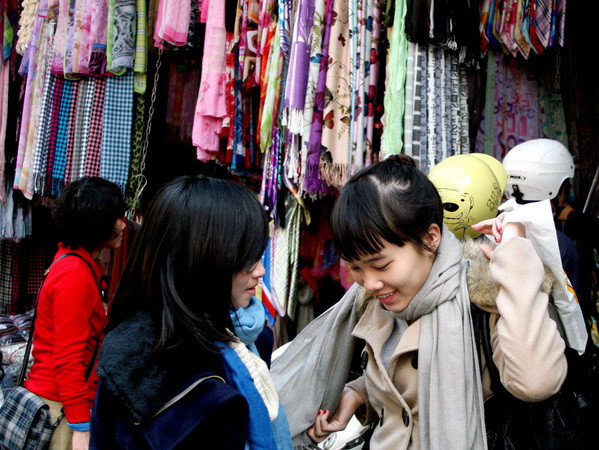 Ngày 27 Tết, miền Bắc giảm mưa, trưa chiều trời hửng nắng ảnh 1