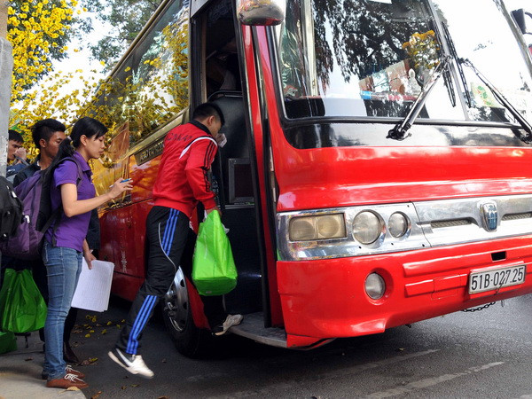 Hà Nội: Hỗ trợ vé xe cho hơn 3.000 công nhân về quê ăn Tết ảnh 1