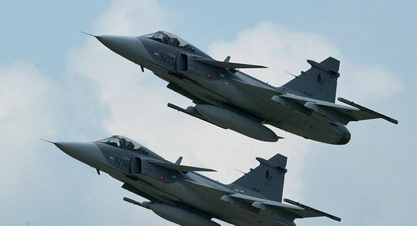 Séc và Slovakia ký thỏa thuận bảo vệ không phận giữa hai nước ảnh 1