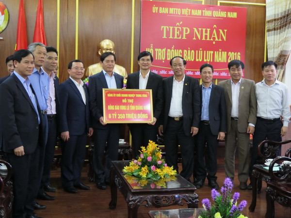 Quảng Nam tiếp nhận 6,3 tỷ đồng hỗ trợ đồng bào vùng lũ lụt ảnh 1