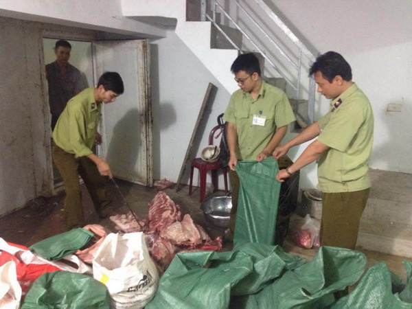 Đồng Nai phát hiện cơ sở kinh doanh hàng tấn thịt lợn "bẩn" ảnh 1