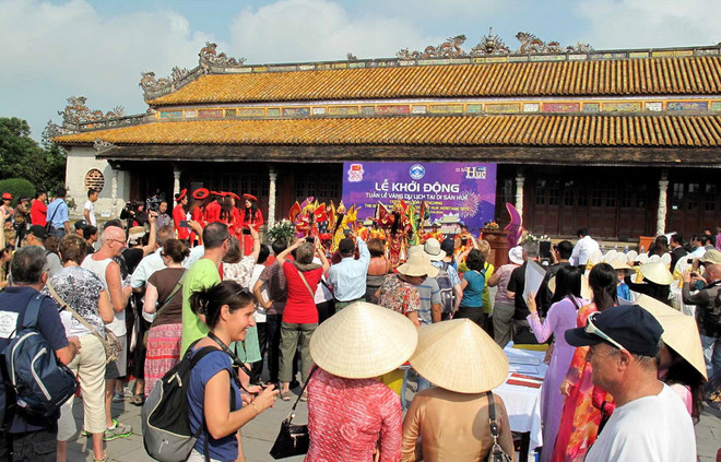 Thừa Thiên-Huế: Khai hội văn hóa, thể thao và du lịch năm 2015 ảnh 1