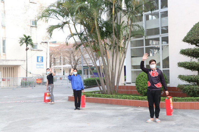 Việt Nam ghi nhận thêm 5 ca mắc mới COVID-19, có 4 ca trong nước ảnh 1