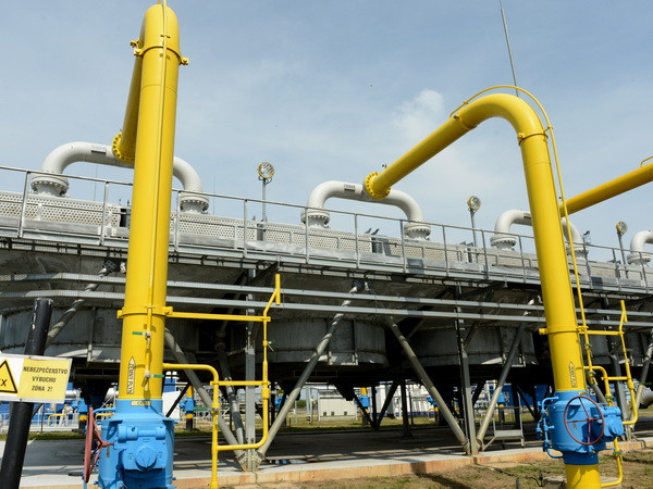 Một phần hệ thống đường ống dẫn khí đốt Vojany-Uzhhorod. (Nguồn: THX/TTXVN) Ukraine chấp nhận mức giá khí đốt 385 USD mà Nga đưa ra ảnh 1