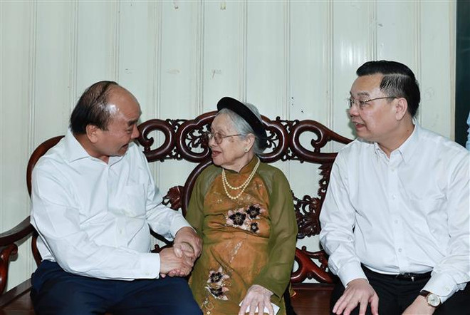 Chủ tịch nước thăm, tặng quà các gia đình chính sách tại Hà Nội ảnh 2