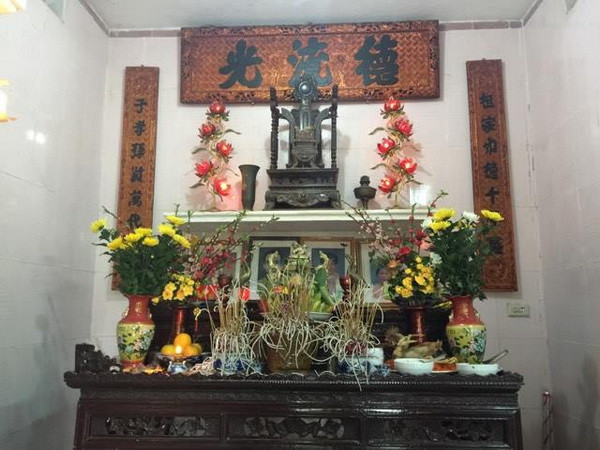 Tục thờ cúng tổ tiên là bản sắc văn hóa của người Việt Nam ảnh 1