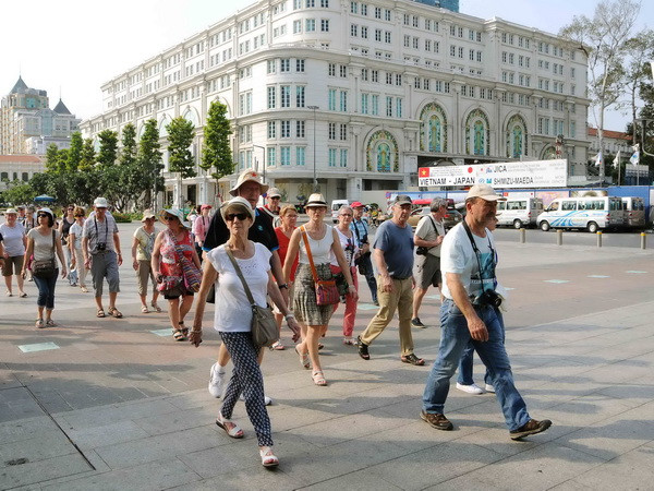 Hơn 1 triệu lượt khách quốc tế đến Việt Nam trong tháng đầu năm ảnh 1