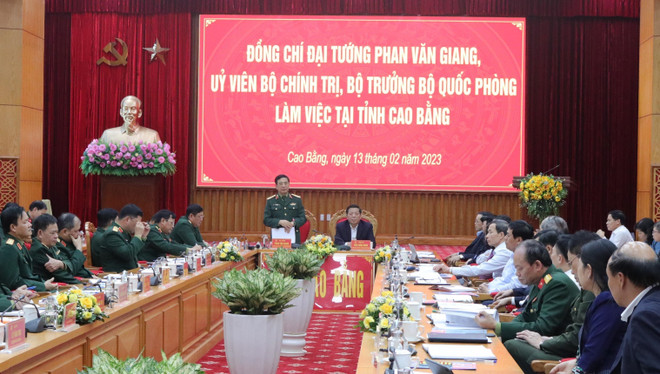 Bộ trưởng Quốc phòng Phan Văn Giang thăm và làm việc tại Cao Bằng ảnh 1