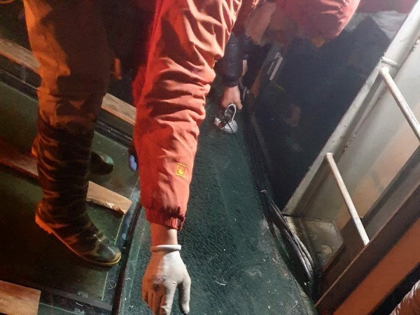 Lai Châu: Đã thay tấm kính nứt ở Khu du lịch Cầu kính Rồng Mây ảnh 1