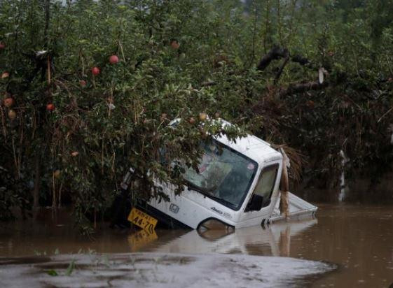 Nhật Bản: Ngập lụt hoành hành tại đảo Honshu sau siêu bão Hagibis ảnh 1