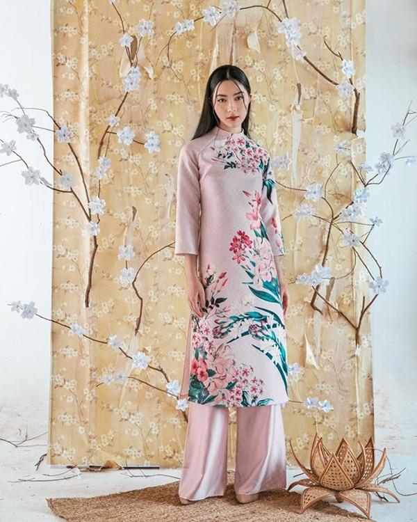 10 gợi ý lý tưởng giúp phái đẹp mua sắm Áo dài diện Tết 2017 ảnh 4