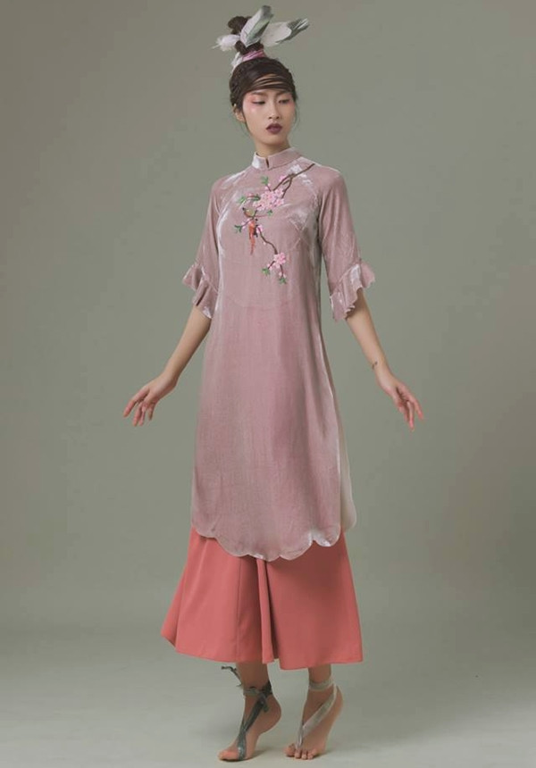 10 gợi ý lý tưởng giúp phái đẹp mua sắm Áo dài diện Tết 2017 ảnh 29