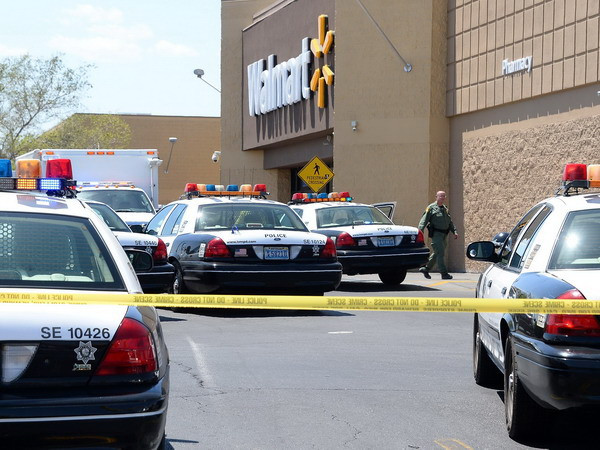 Thủ phạm vụ nổ súng vào cảnh sát Las Vegas có tư tưởng cực hữu ảnh 1