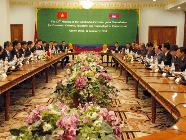 Họp lần thứ 13 Ủy ban hỗn hợp Việt Nam-Campuchia ảnh 1