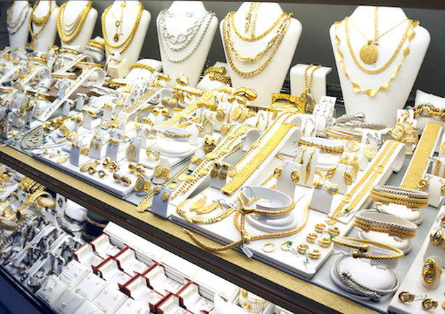 Trung Quốc: Cướp tiệm nữ trang một cách táo tợn tại Hong Kong ảnh 1