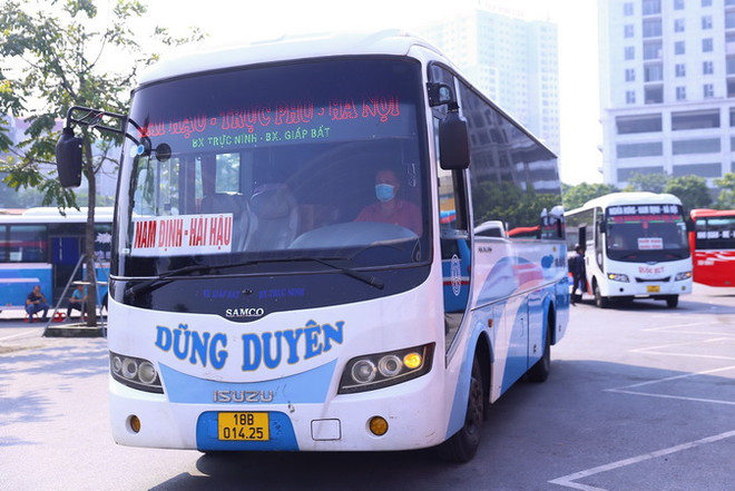 Giá xăng liên tục tăng mạnh: Áp lực lên cước vận tải, giá tiêu dùng ảnh 1