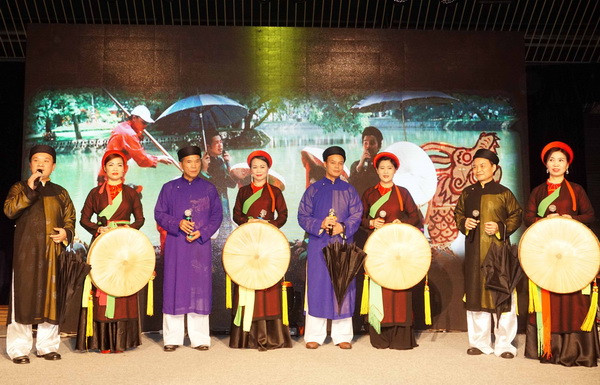 Cộng đồng người Việt vùng Bắc Séc tưng bừng đón Năm mới 2019 ảnh 3