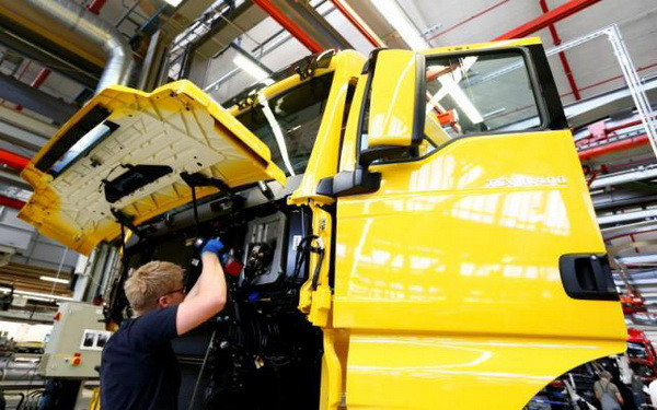 PMI của Eurozone chạm mức thấp nhất trong 16 tháng qua ảnh 1