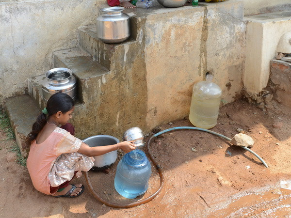 600 triệu trẻ em trên thế giới có nguy cơ sống trong cảnh thiếu nước ảnh 1