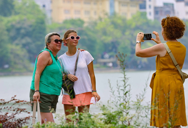 ttxvn_khach du lich ha noi2.jpg