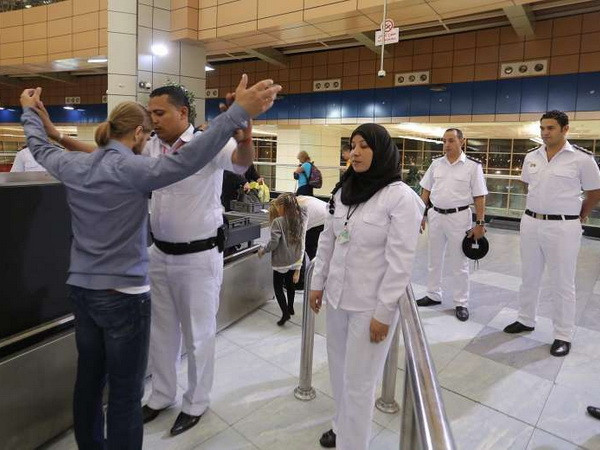 Đoàn chuyên gia Nga kiểm tra an ninh tại các sân bay của Ai Cập ảnh 1