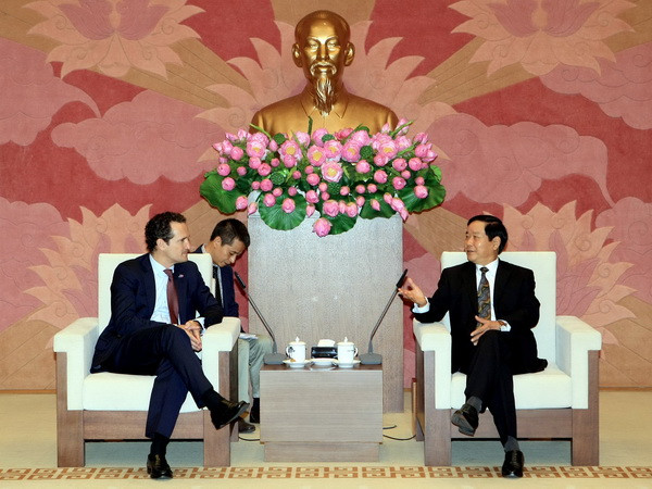 Việt Nam luôn ủng hộ EU và ASEAN tăng cường hợp tác chặt chẽ ảnh 1