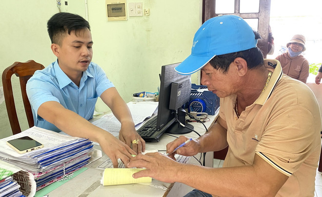 ttxvn_tau ca Phu Yen-ngu dan khai bao.jpg