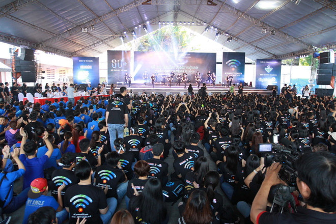 Hơn 2.000 thanh niên ra quân chiến dịch Giờ Trái đất 2018 ảnh 2