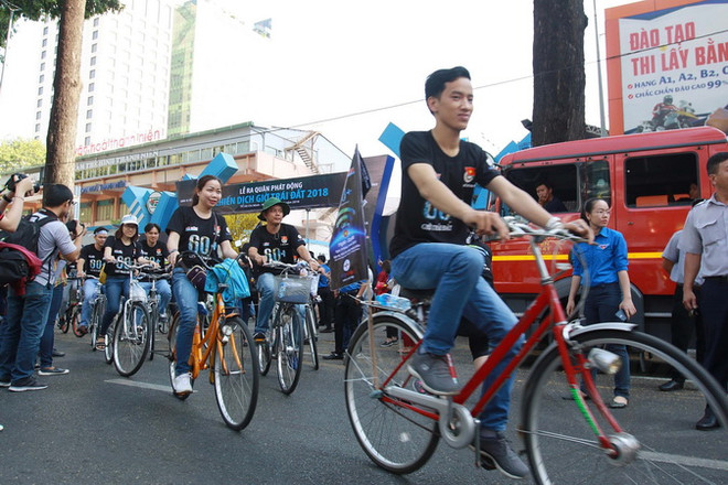 Hơn 2.000 thanh niên ra quân chiến dịch Giờ Trái đất 2018 ảnh 6