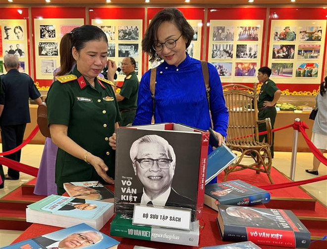 Những hình ảnh đẹp của Thủ tướng Võ Văn Kiệt trong xây dựng Quân khu 9 ảnh 1