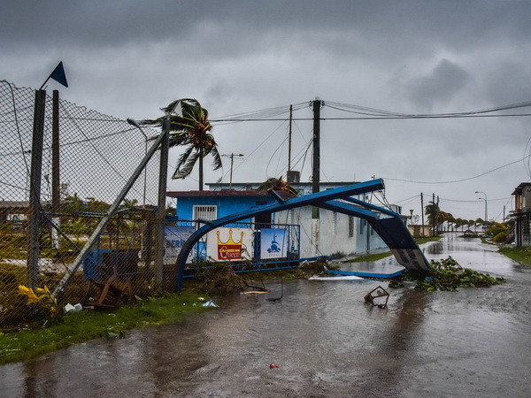 Siêu bão Irma gây thiệt hại về kinh tế nặng nề cho đất nước Cuba ảnh 1