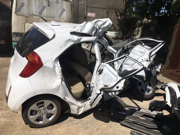 Hà Tĩnh: Xe ôtô con va chạm xe khách làm hai người tử vong ảnh 1