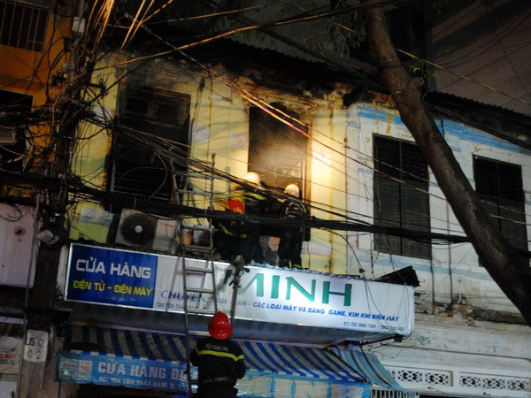 TP.HCM: Cháy cửa hàng điện máy khiến bé gái 2 tuổi tử vong ảnh 1