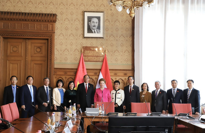 ttxvn_0304_tran quang phuong hungary (3).jpg