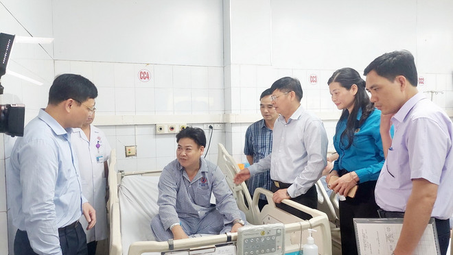 ttxvn_0304_tham hoi ham lo (1).jpg